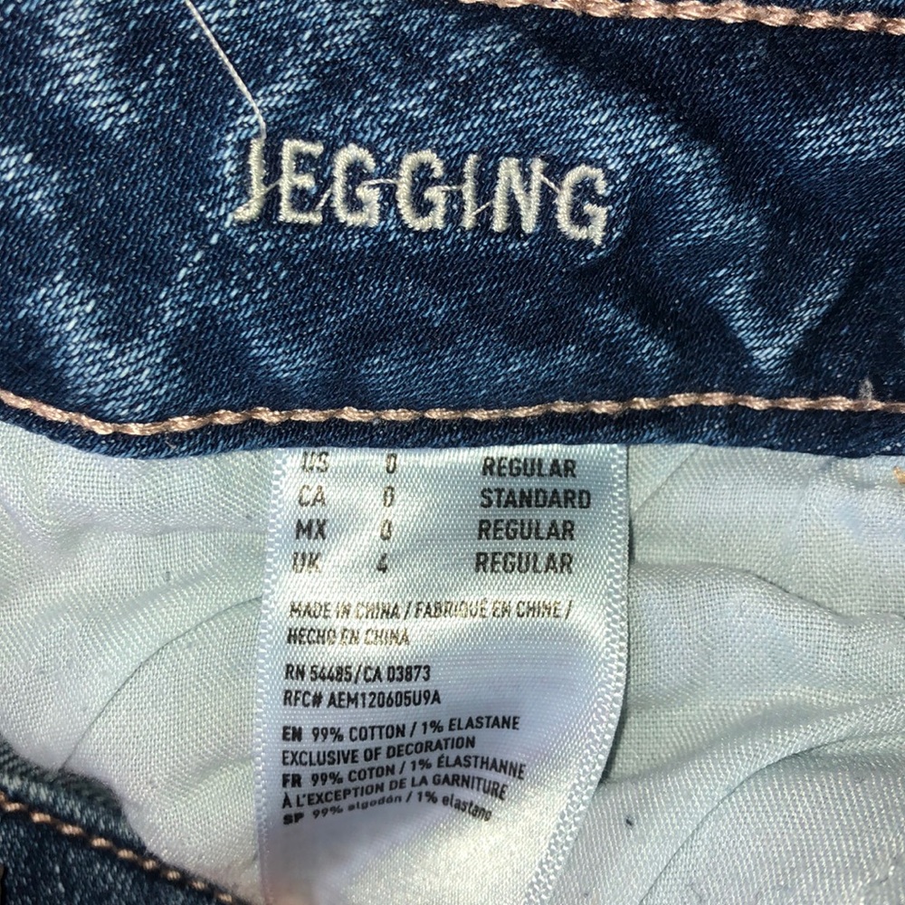 American Eagle women’s blue ripped / distressed skinny jeans / jeggings - Picture 10 of 12